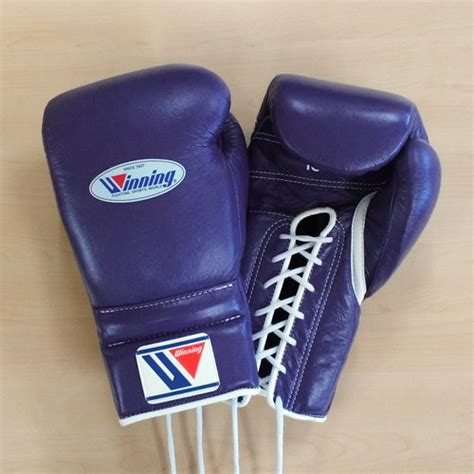 purple winning gloves